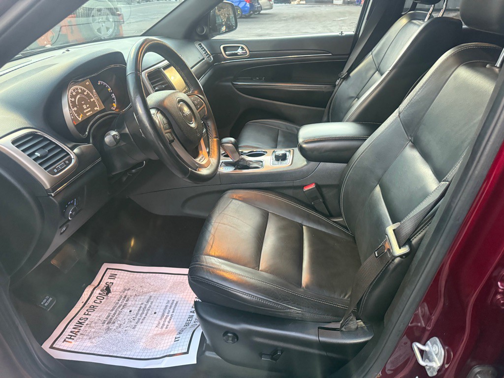 2017 Jeep Grand Cherokee Image 11