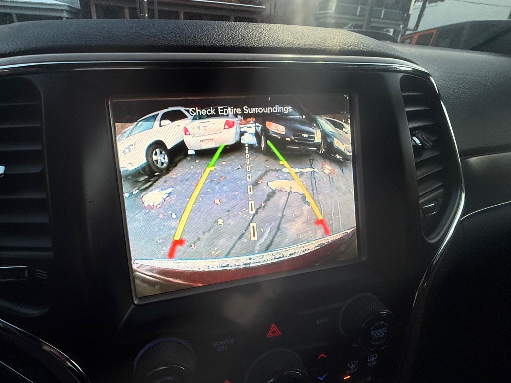 2017 Jeep Grand Cherokee Image 15