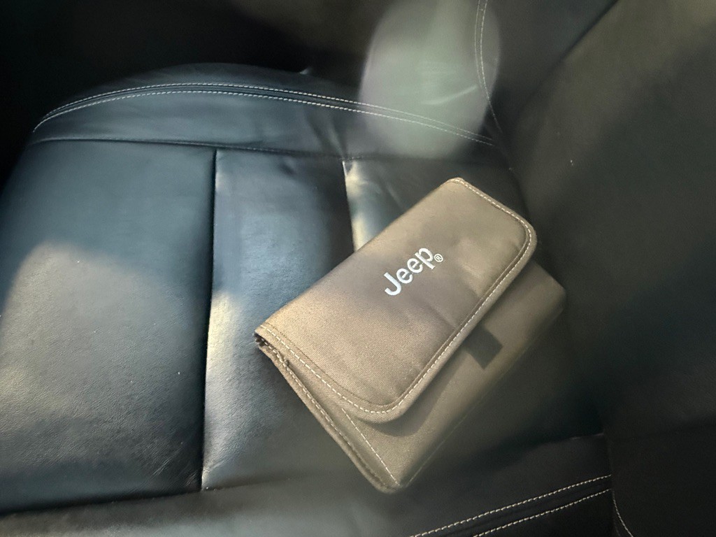 2017 Jeep Grand Cherokee Image 19