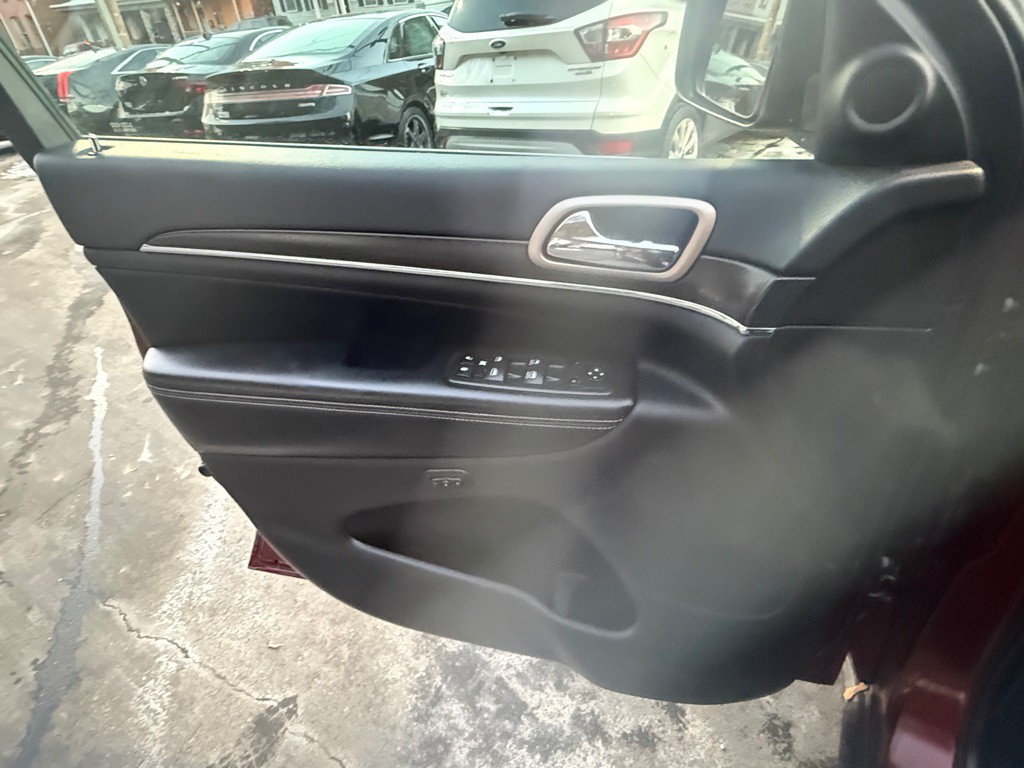 2017 Jeep Grand Cherokee Image 20