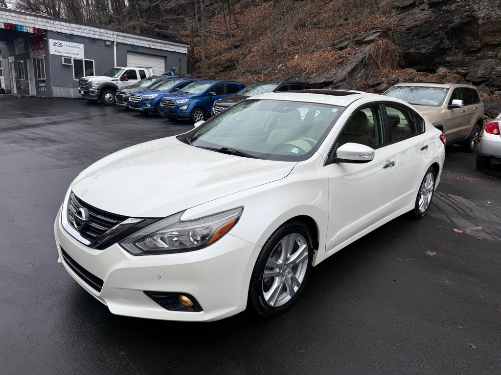2016 Nissan Altima Image 1