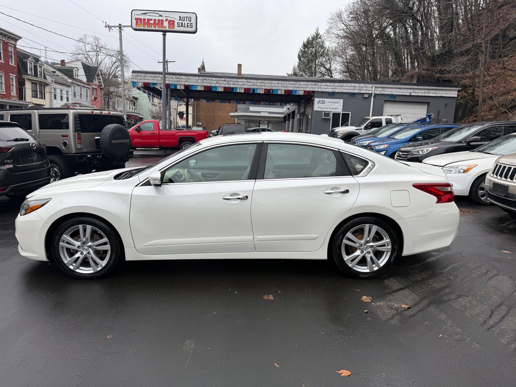 2016 Nissan Altima Image 2