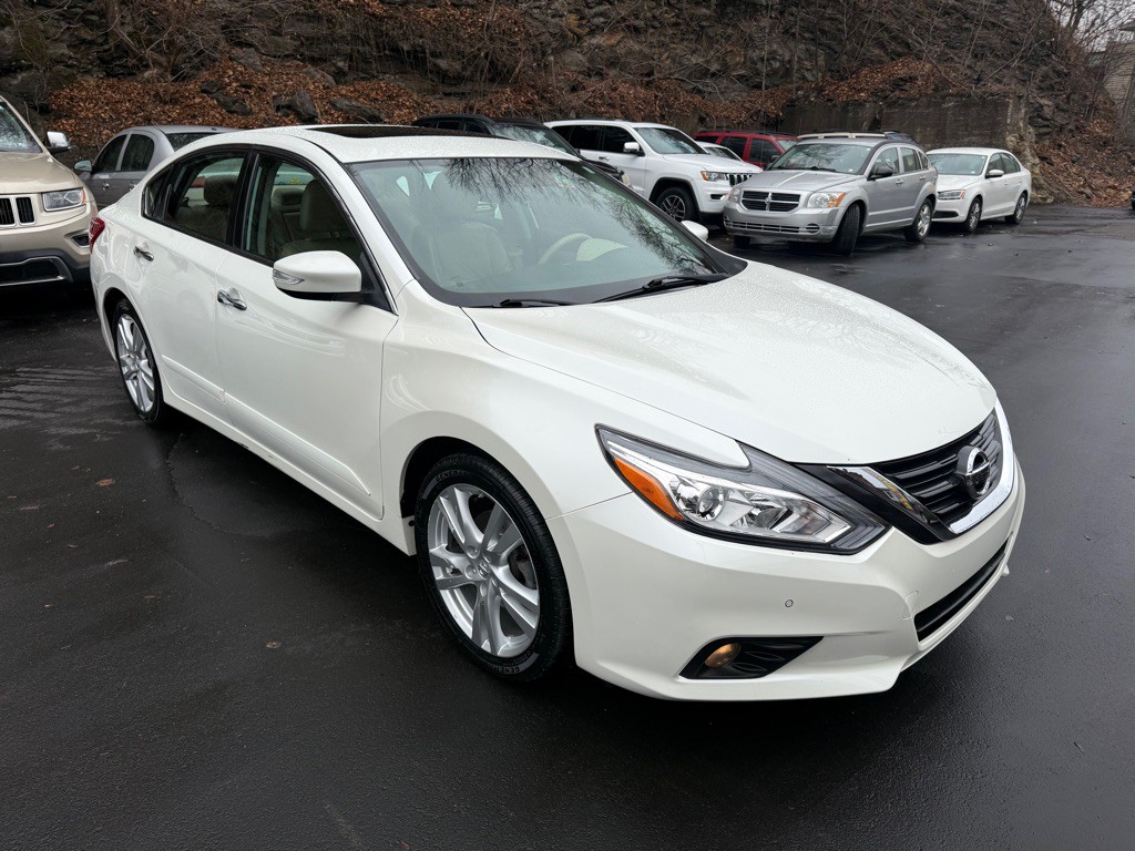 2016 Nissan Altima Image 7