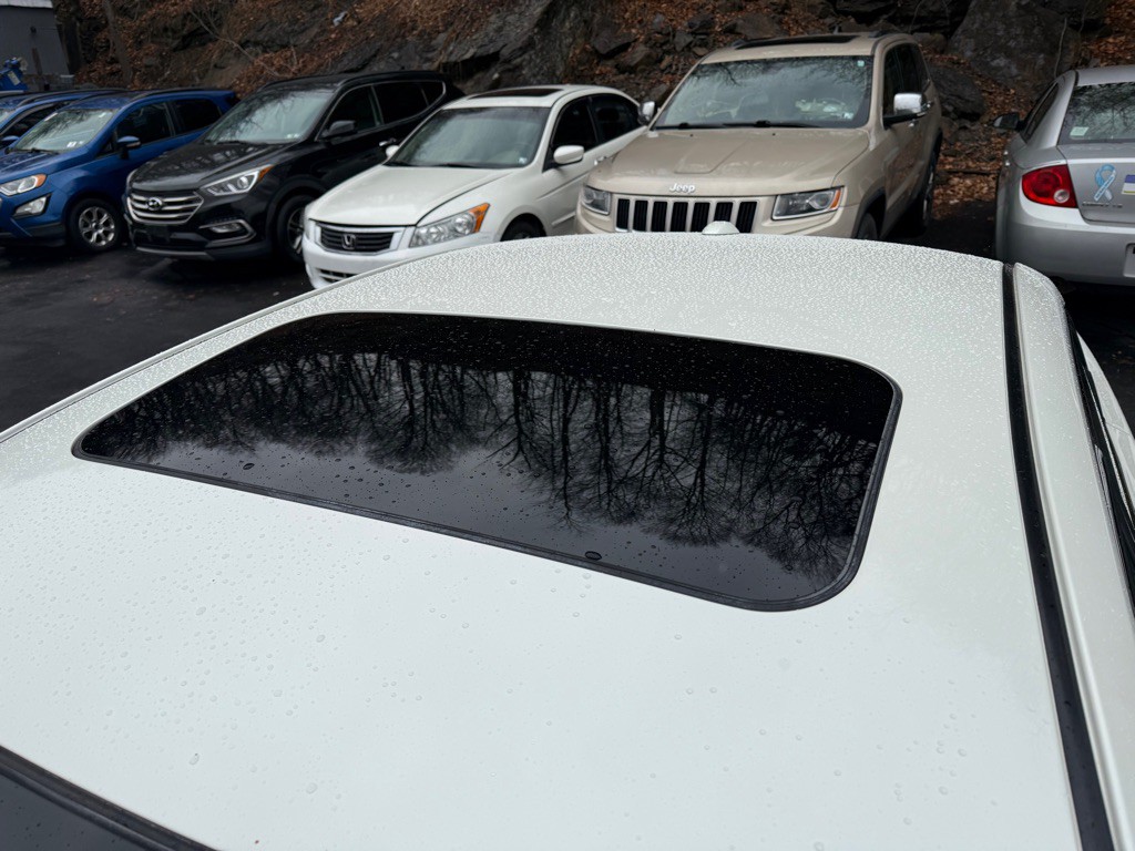 2016 Nissan Altima Image 9