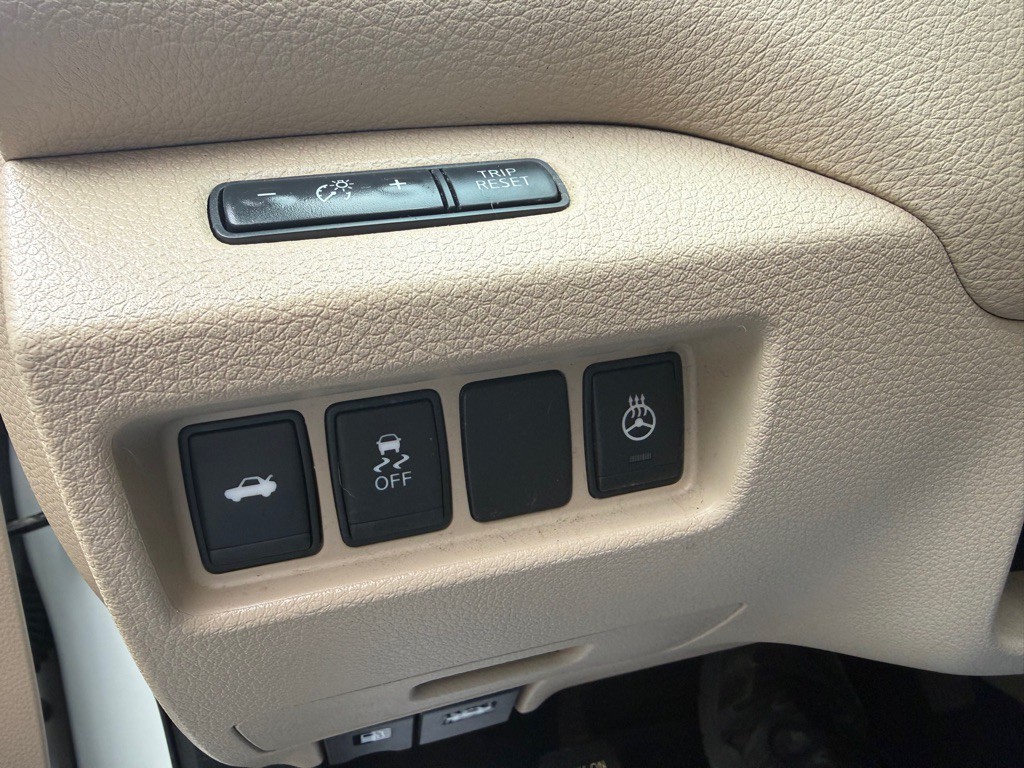 2016 Nissan Altima Image 21