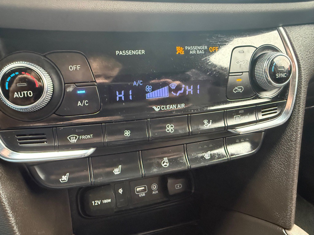 2019 Hyundai Santa Fe Image 14