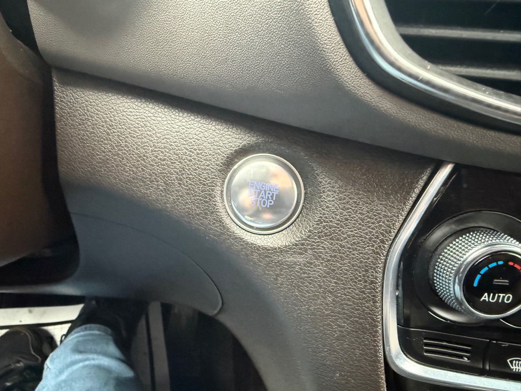 2019 Hyundai Santa Fe Image 15