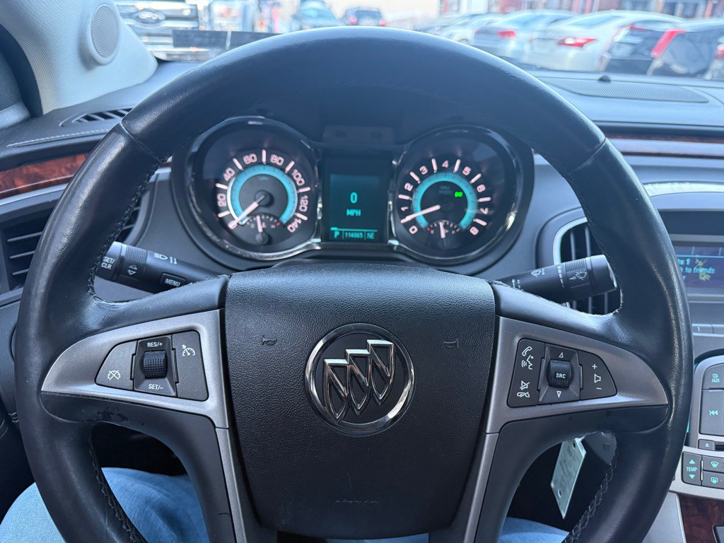 2011 Buick Lacrosse Image 14