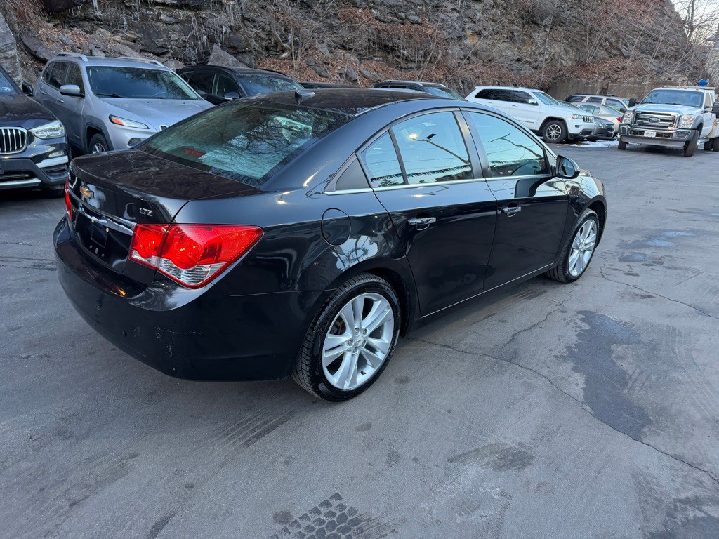 2011 Chevrolet Cruze Image 5