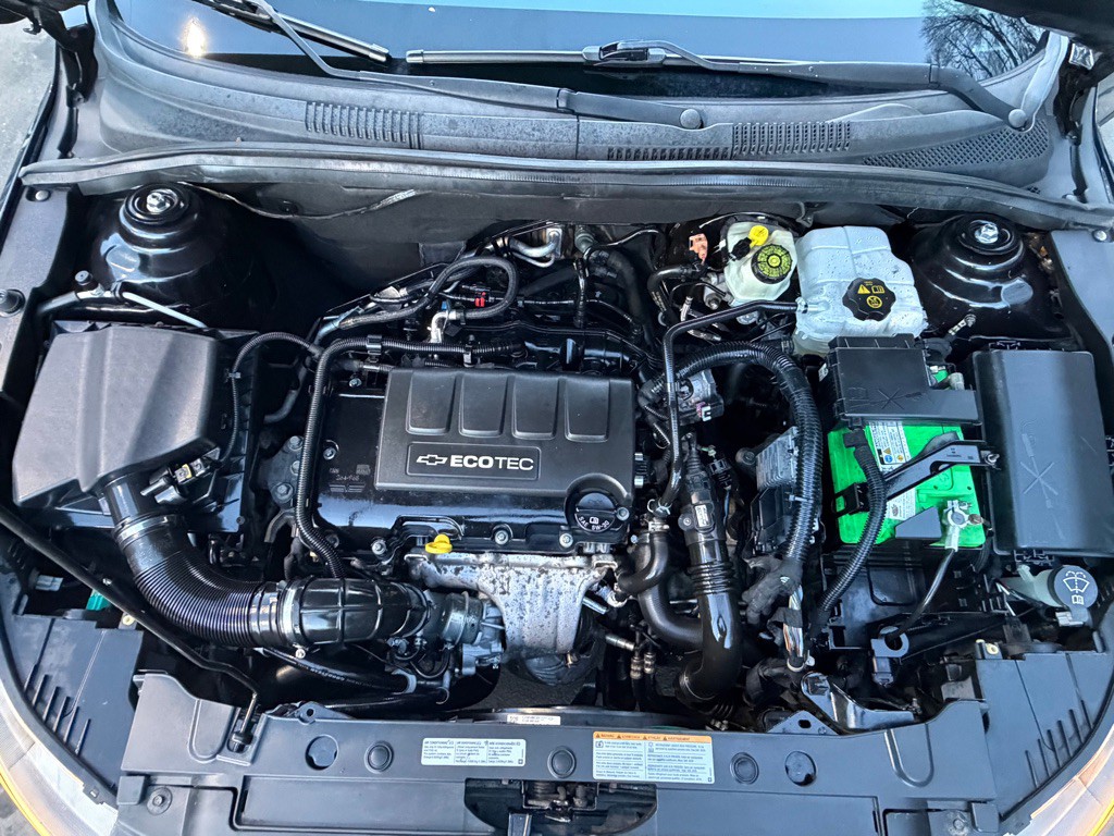 2011 Chevrolet Cruze Image 21