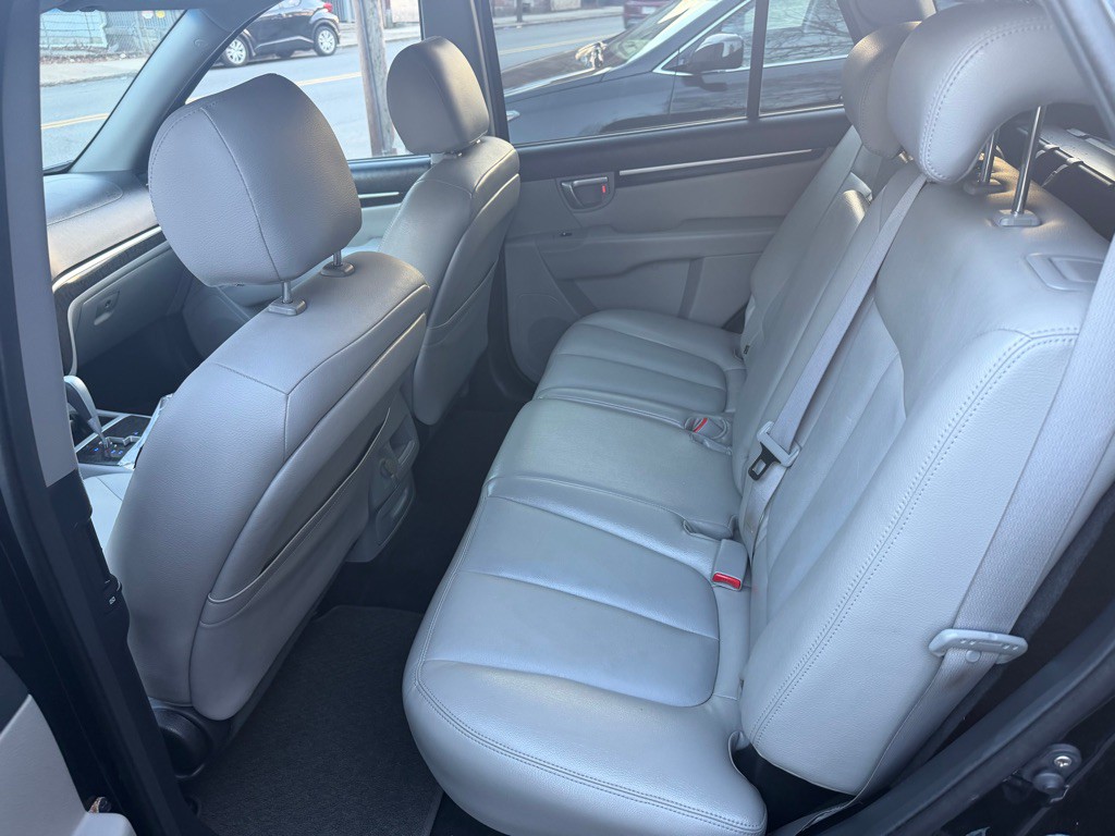 2009 Hyundai Santa Fe Image 14