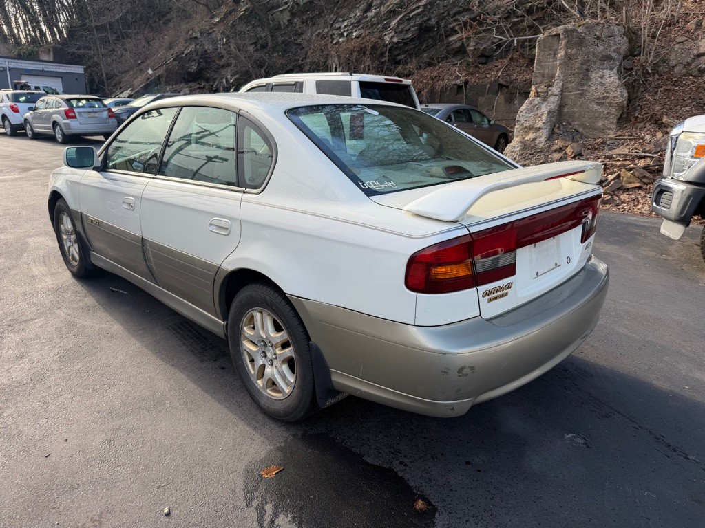 2002 Subaru Legacy Image 5