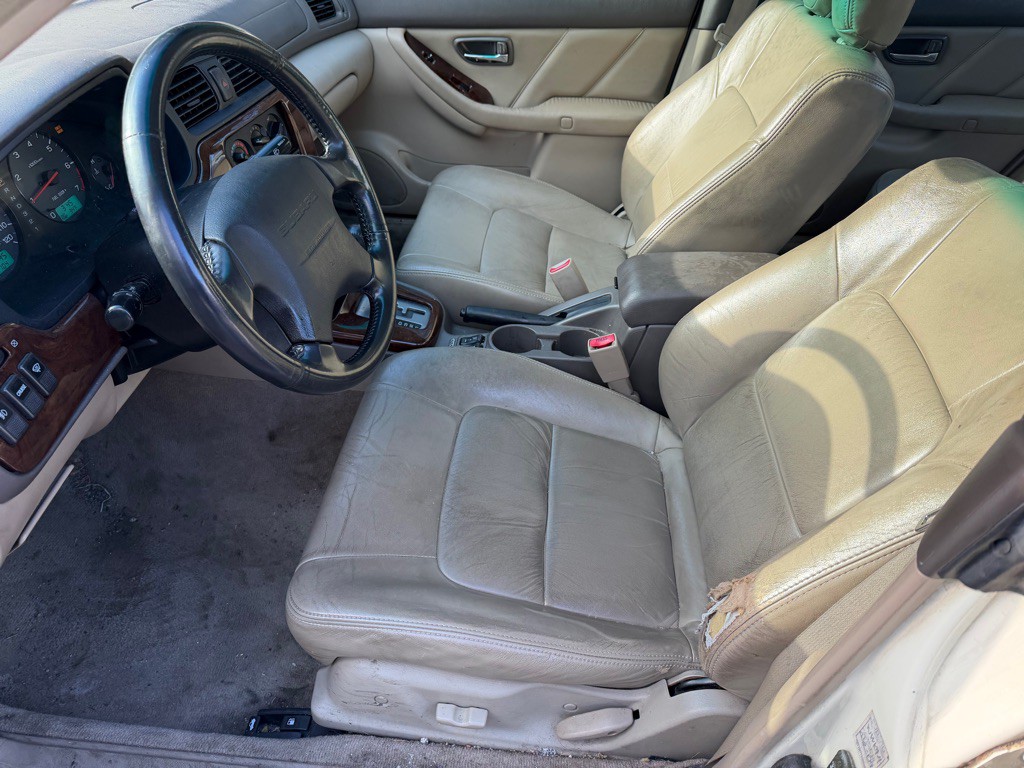 2002 Subaru Legacy Image 13