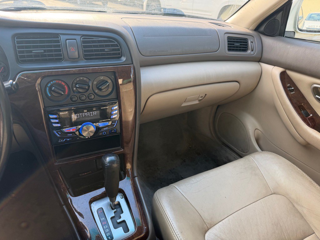 2002 Subaru Legacy Image 14