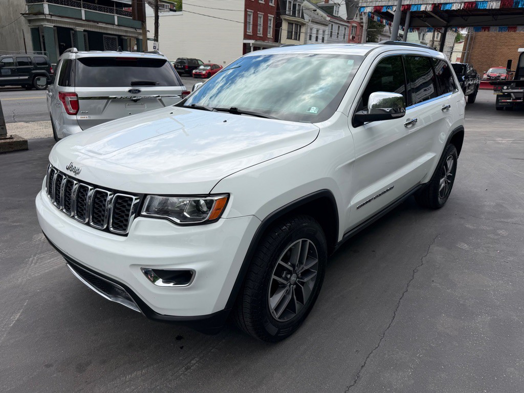2017 Jeep Grand Cherokee Image 3