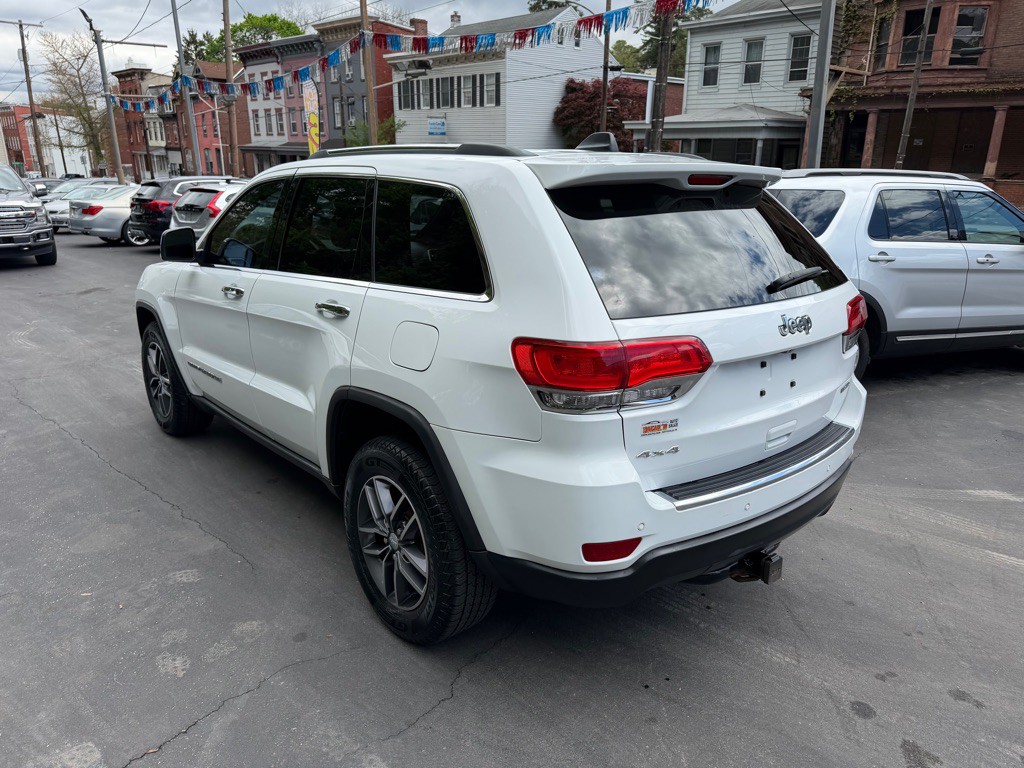 2017 Jeep Grand Cherokee Image 5