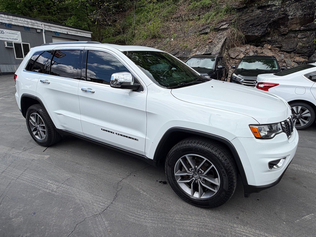 2017 Jeep Grand Cherokee Image 9