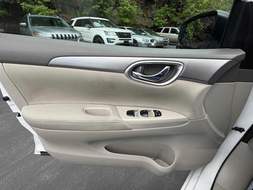 2014 Nissan Sentra Image 15
