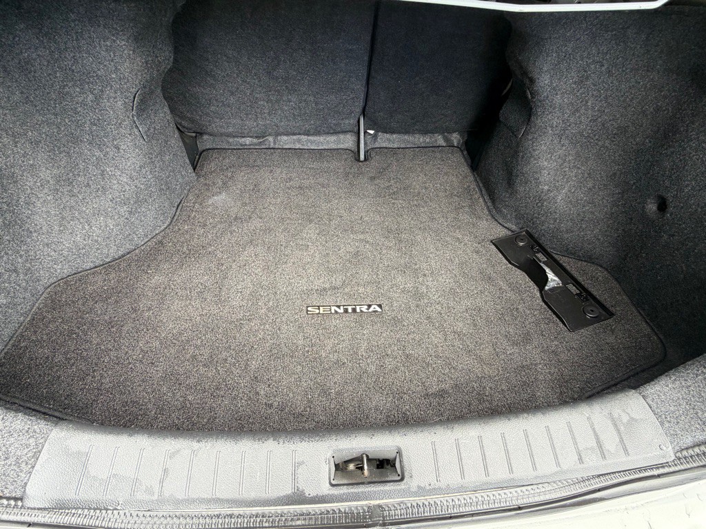 2014 Nissan Sentra Image 17
