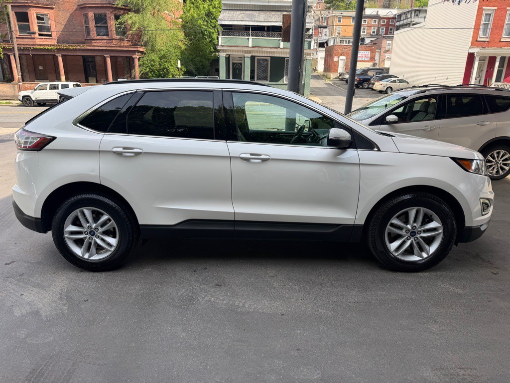 2015 Ford Edge Image 8