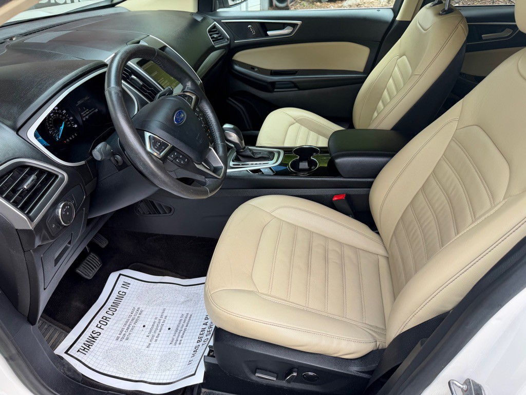 2015 Ford Edge Image 10