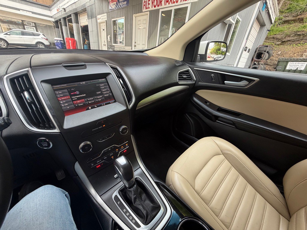 2015 Ford Edge Image 15