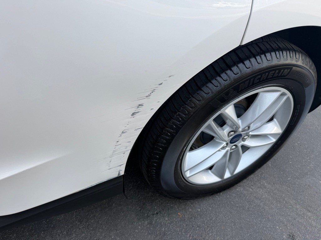 2015 Ford Edge Image 24