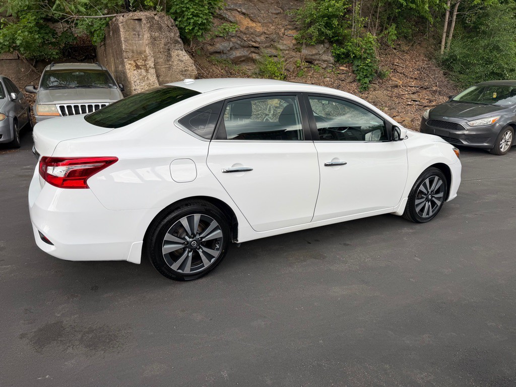 2019 Nissan Sentra Image 8