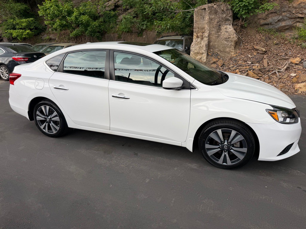 2019 Nissan Sentra Image 9
