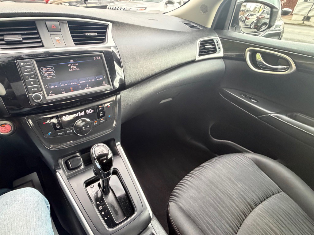 2019 Nissan Sentra Image 15