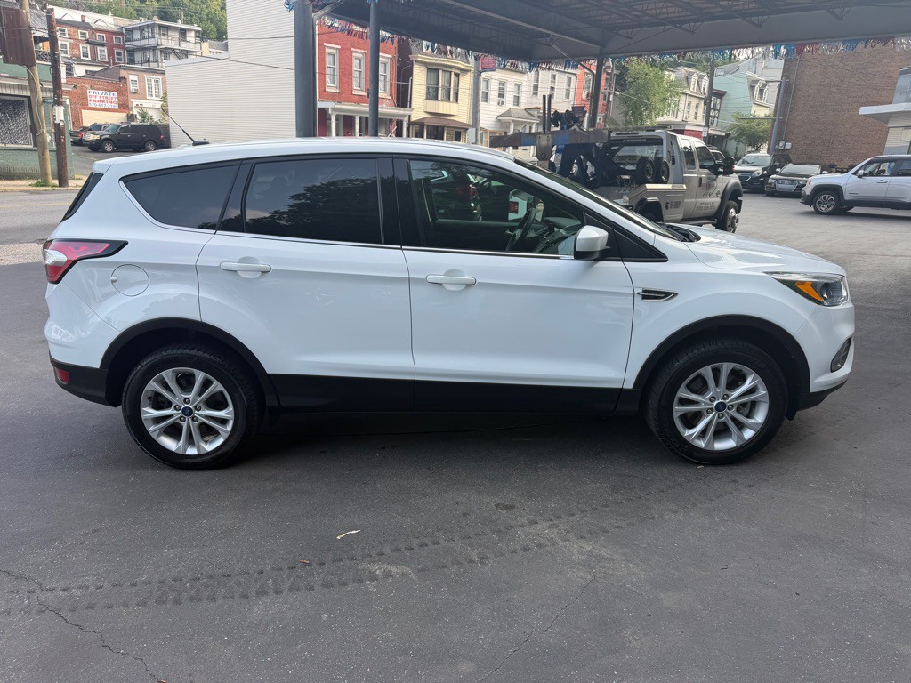 2017 Ford Escape Image 6