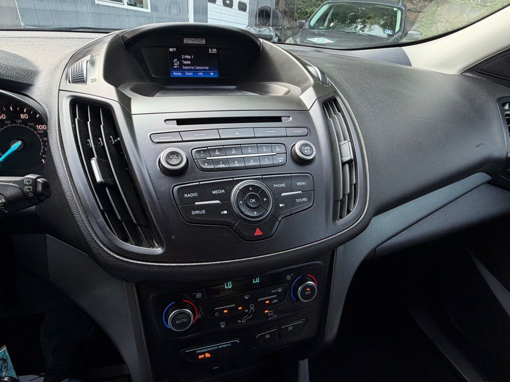 2017 Ford Escape Image 12
