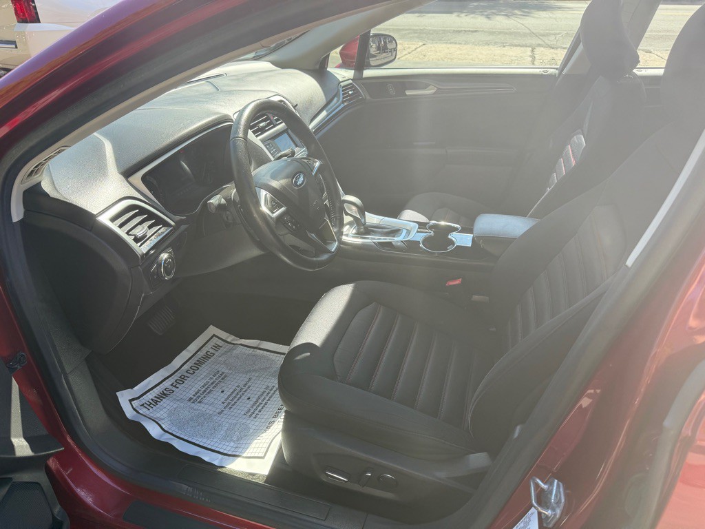 2016 Ford Fusion Image 10
