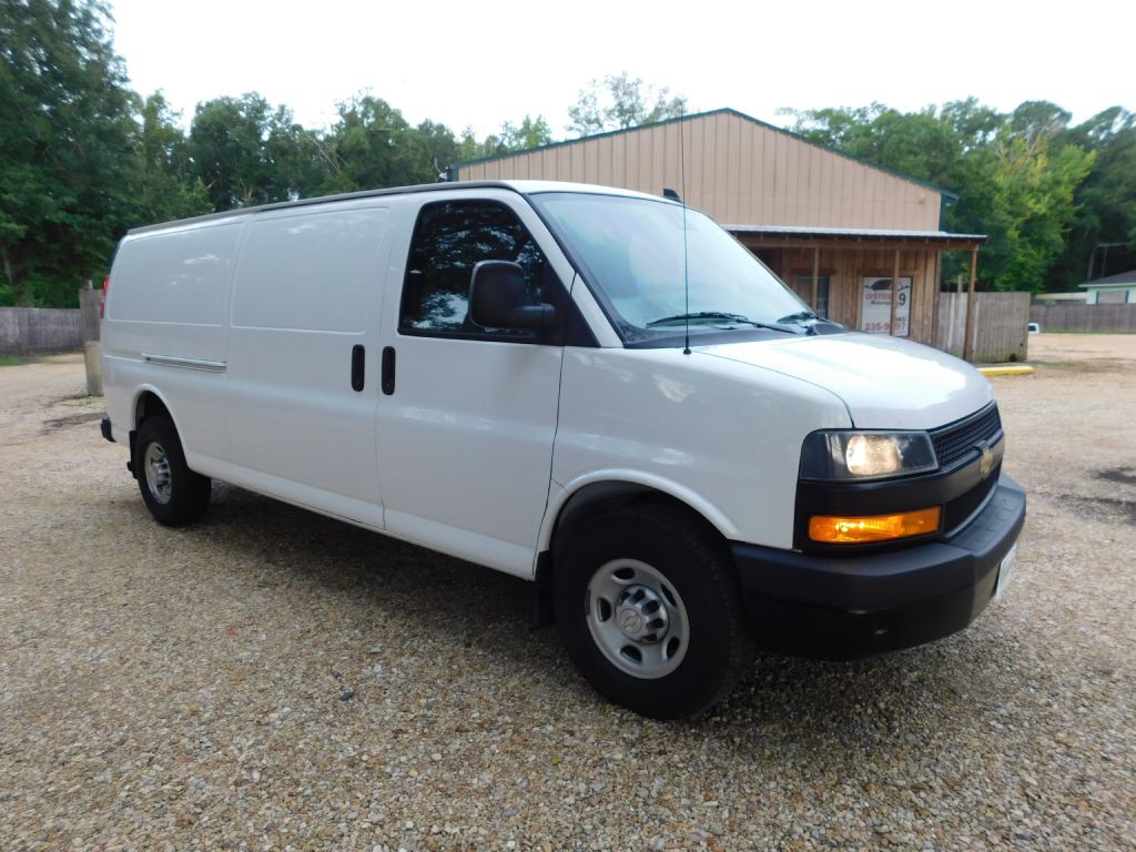 2019 Chevrolet Express Image 7