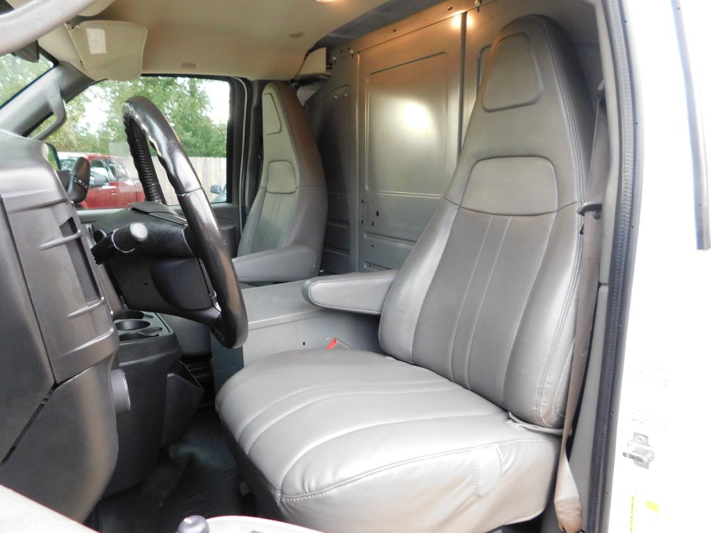 2019 Chevrolet Express Image 11