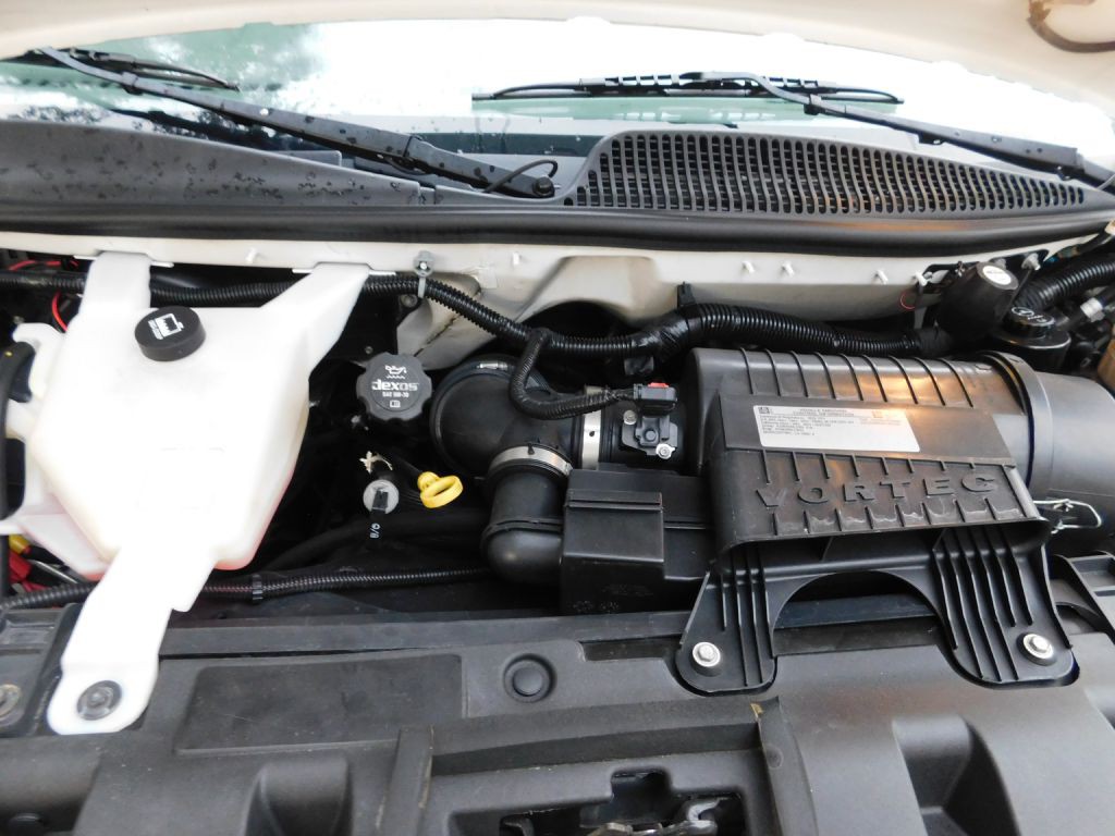 2019 Chevrolet Express Image 18