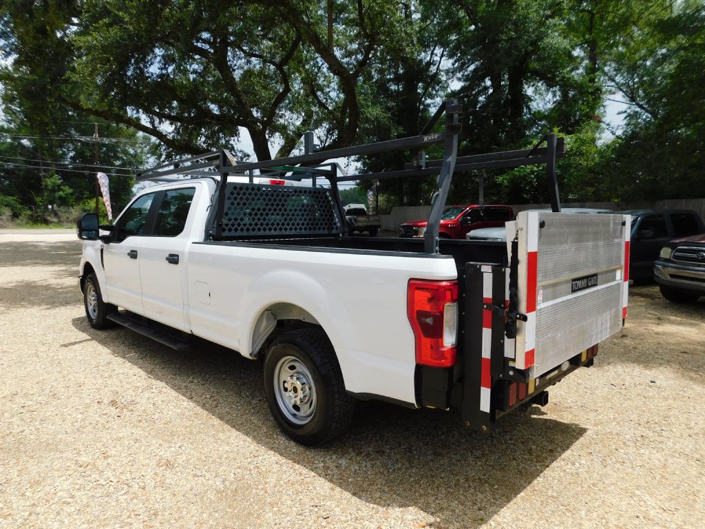 2017 Ford F-250 Image 3