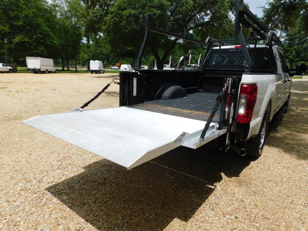 2017 Ford F-250 Image 9