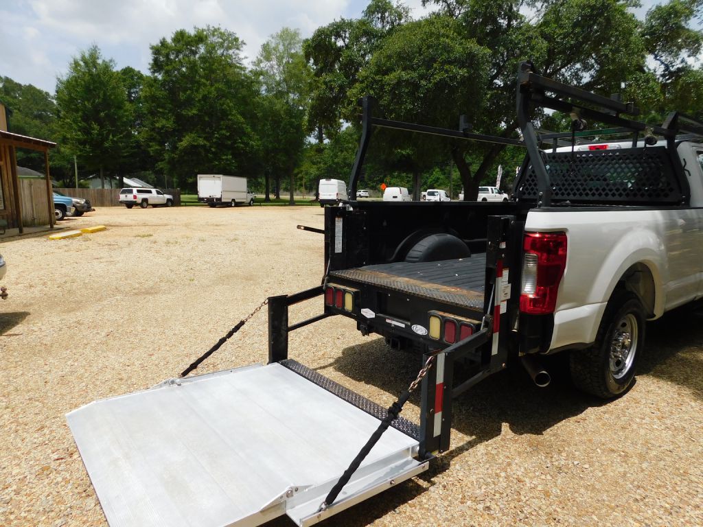 2017 Ford F-250 Image 10