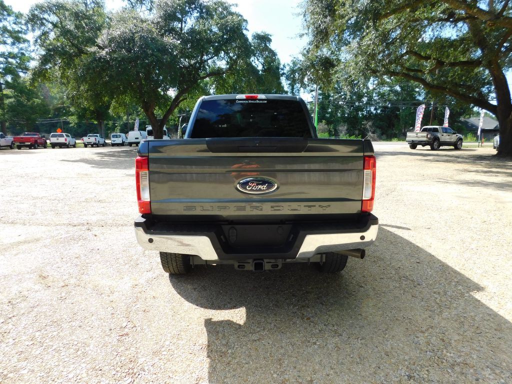 2017 Ford F-250 Image 4