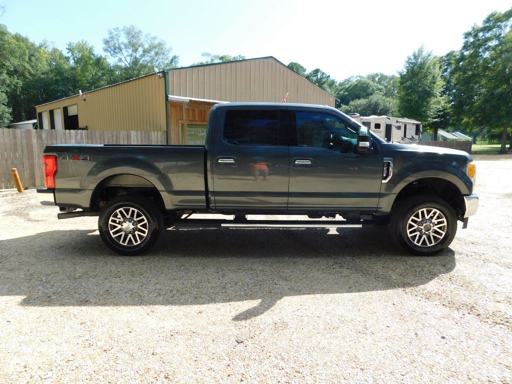 2017 Ford F-250 Image 7