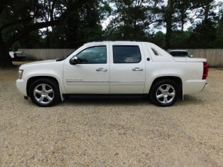 Image for 2013 Chevrolet Avalanche LTZ ID: 6727718