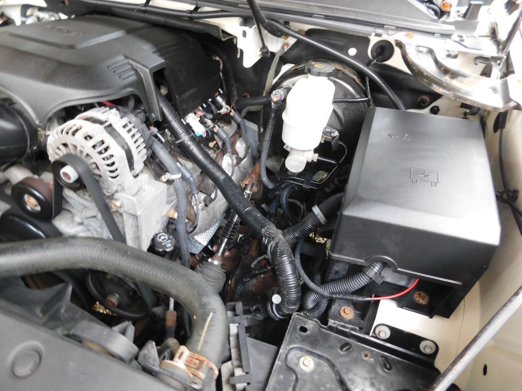 2013 Chevrolet Avalanche Image 18