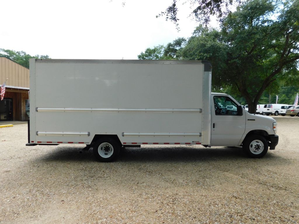 2022 Ford Econoline Image 6