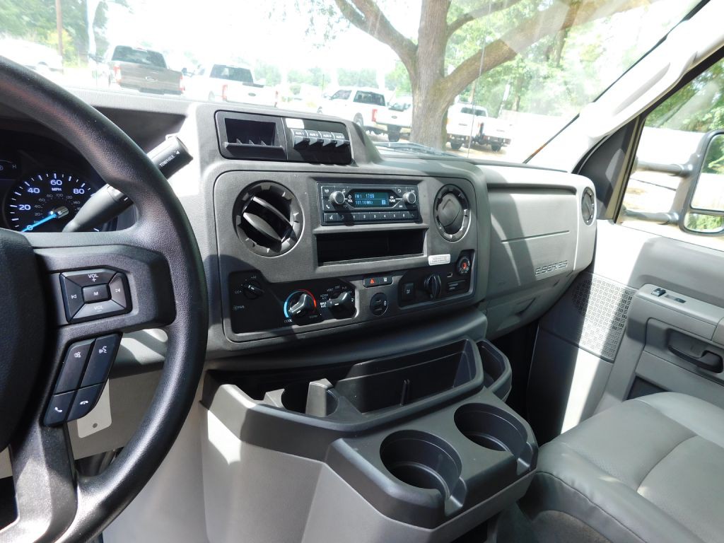 2022 Ford Econoline Image 10