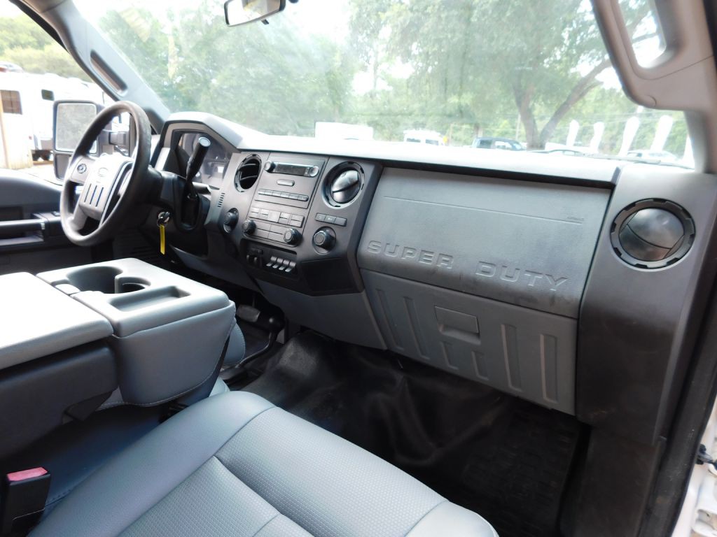 2011 Ford F-250 Image 13
