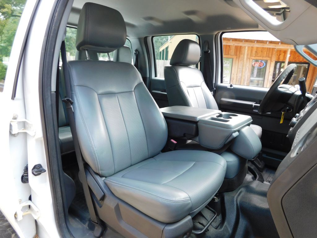 2011 Ford F-250 Image 14