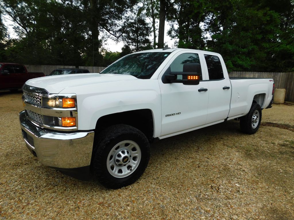 2019 Chevrolet Silverado 1500 Image 1