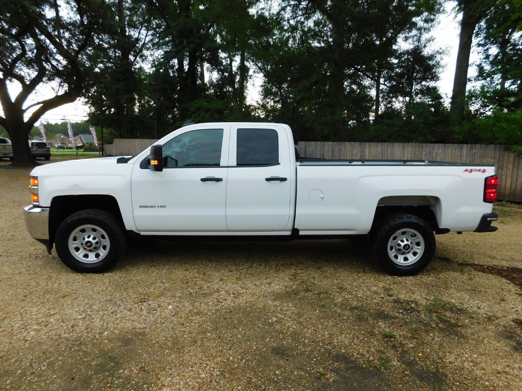 2019 Chevrolet Silverado 1500 Image 2