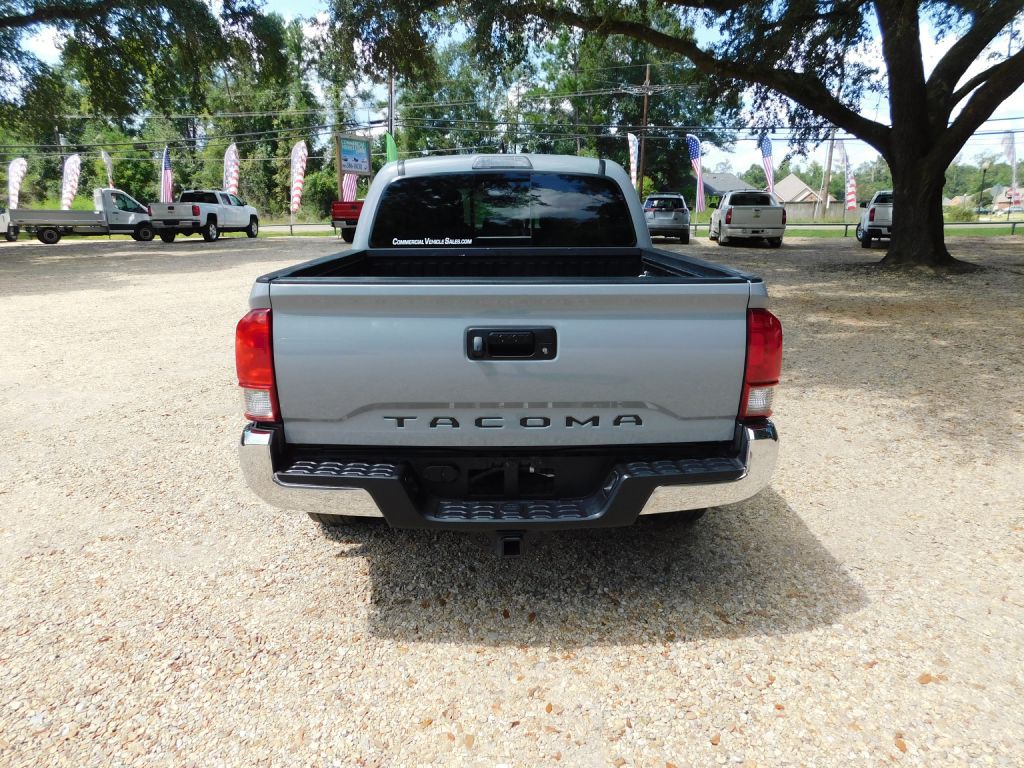 2018 Toyota Tacoma Image 5